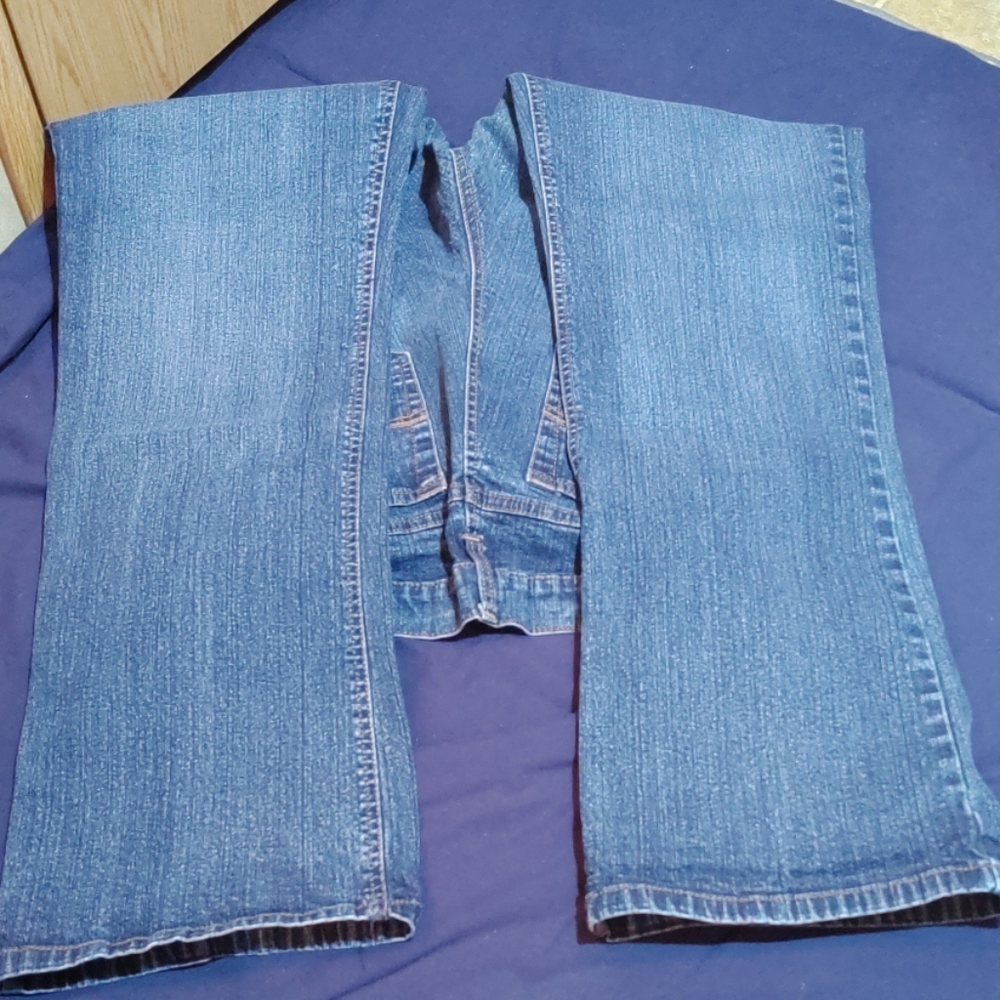 Jeans - Picture 2 of 3
